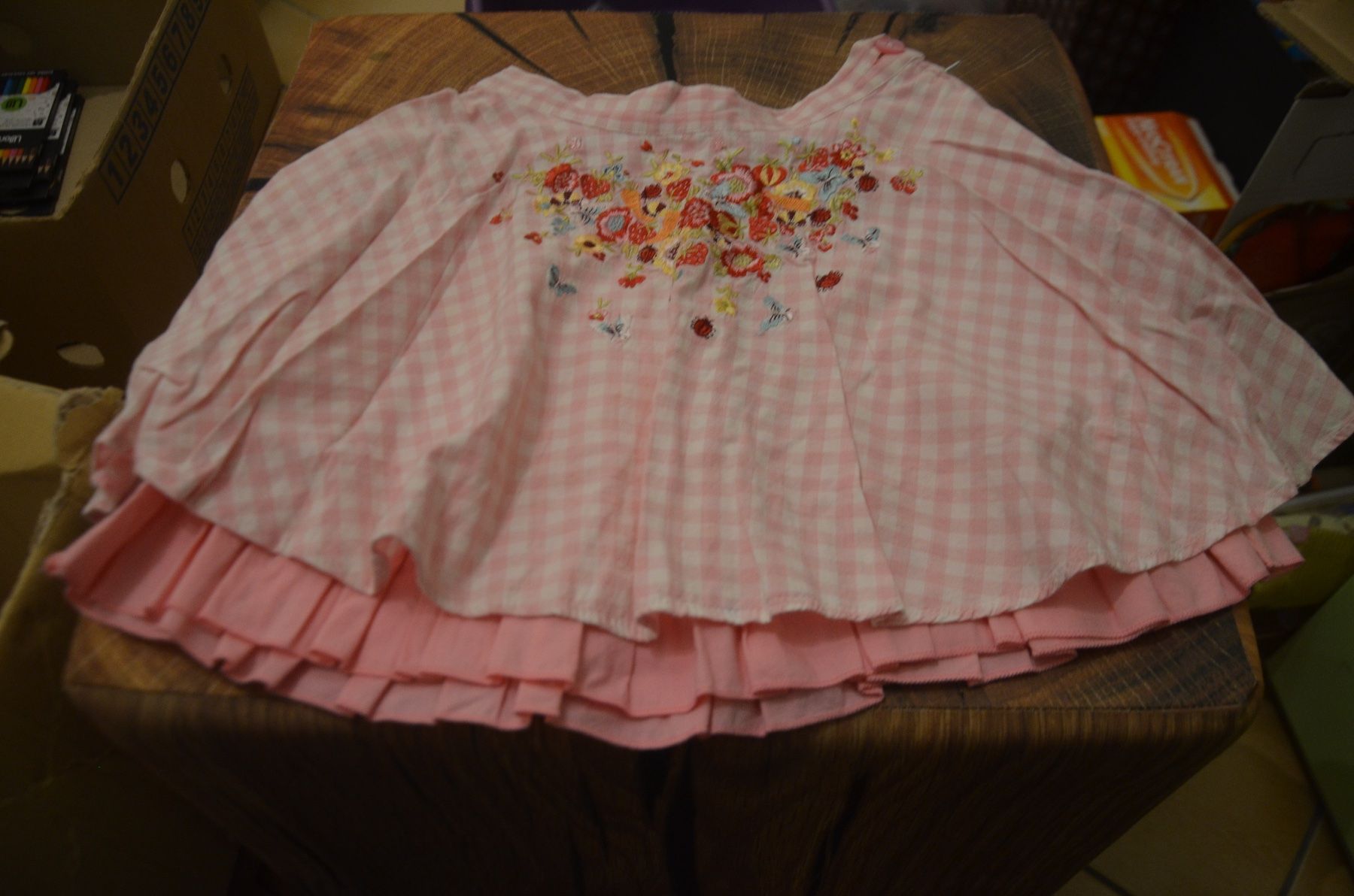 Vestiti & Gonne: TAILLE 104 - JUPE – Usato da Chiasso venduto da Dolly015