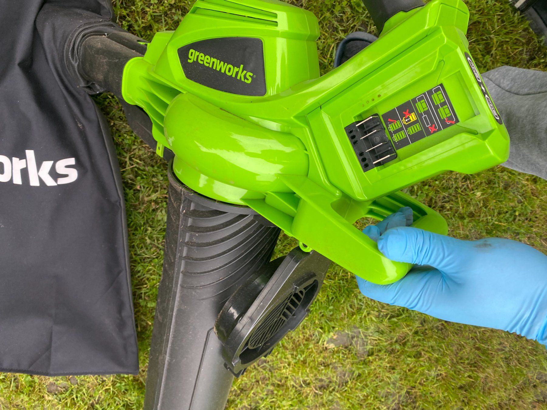 Laubbläser & Laubsauger: 48 Volt Akkulaubsauger – Neu (gemäss Beschreibung) aus Werdenberg von Plumbum83 3