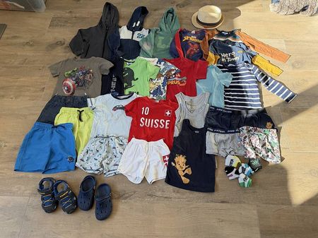 35-teiliges Kleiderset Jungs Grösse 110
