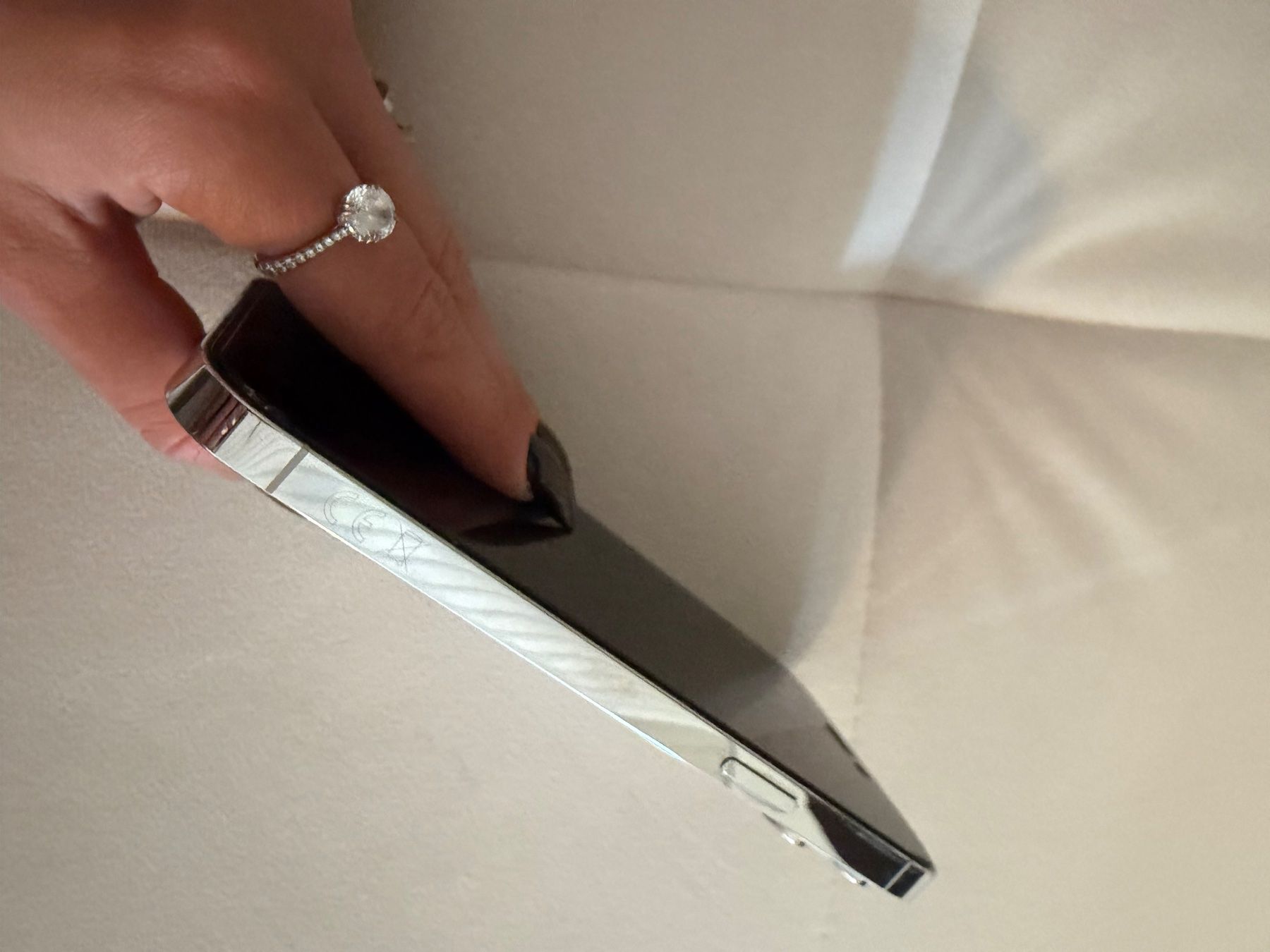 Apple Portables: Apple iPhone 14 Pro gebraucht – D'occasion à Embrach par lau_kv5d 5
