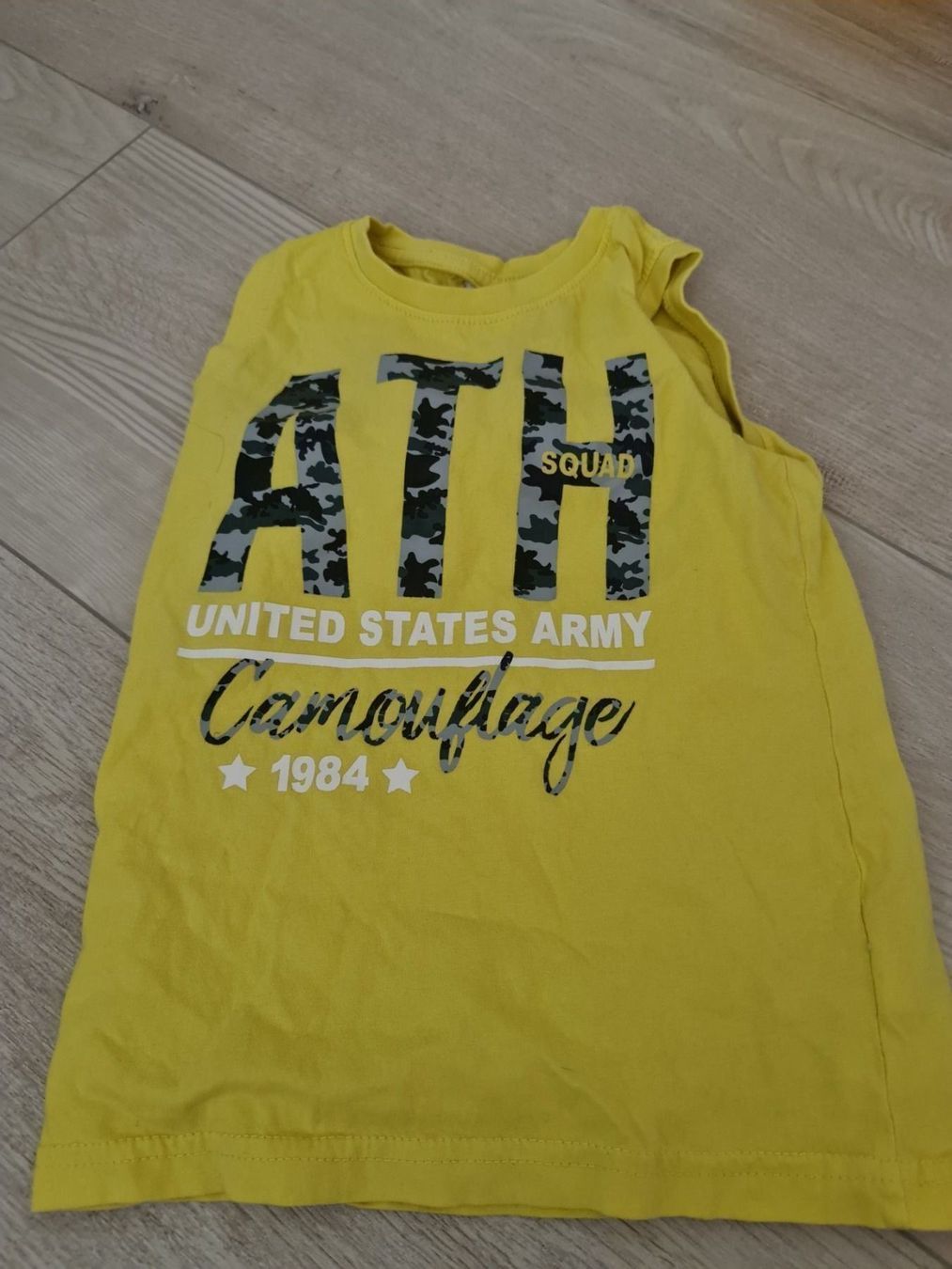Camicie, T-shirt & Polo: Jungen Top Millitär 110 – Nuovo (secondo la descrizione) da Berg TG venduto da lisboa.sky
