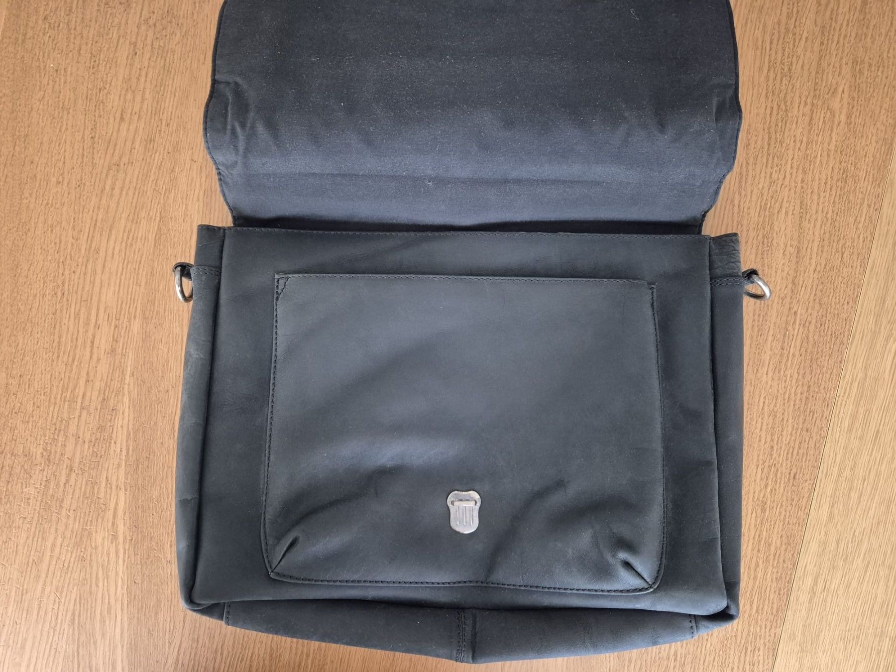 Sacs: Ledertasche Schwarz – D'occasion à Bern par ipds 1