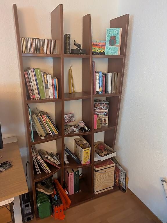 Étagères: Holzregal Design GRATIS – D'occasion à Gümmenen par SBolz