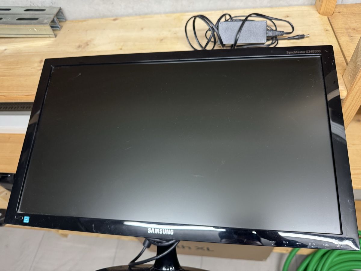 Monitore: Écran PC, 24’’, Full HD – Gebraucht aus Forel (Lavaux) von Hydro289