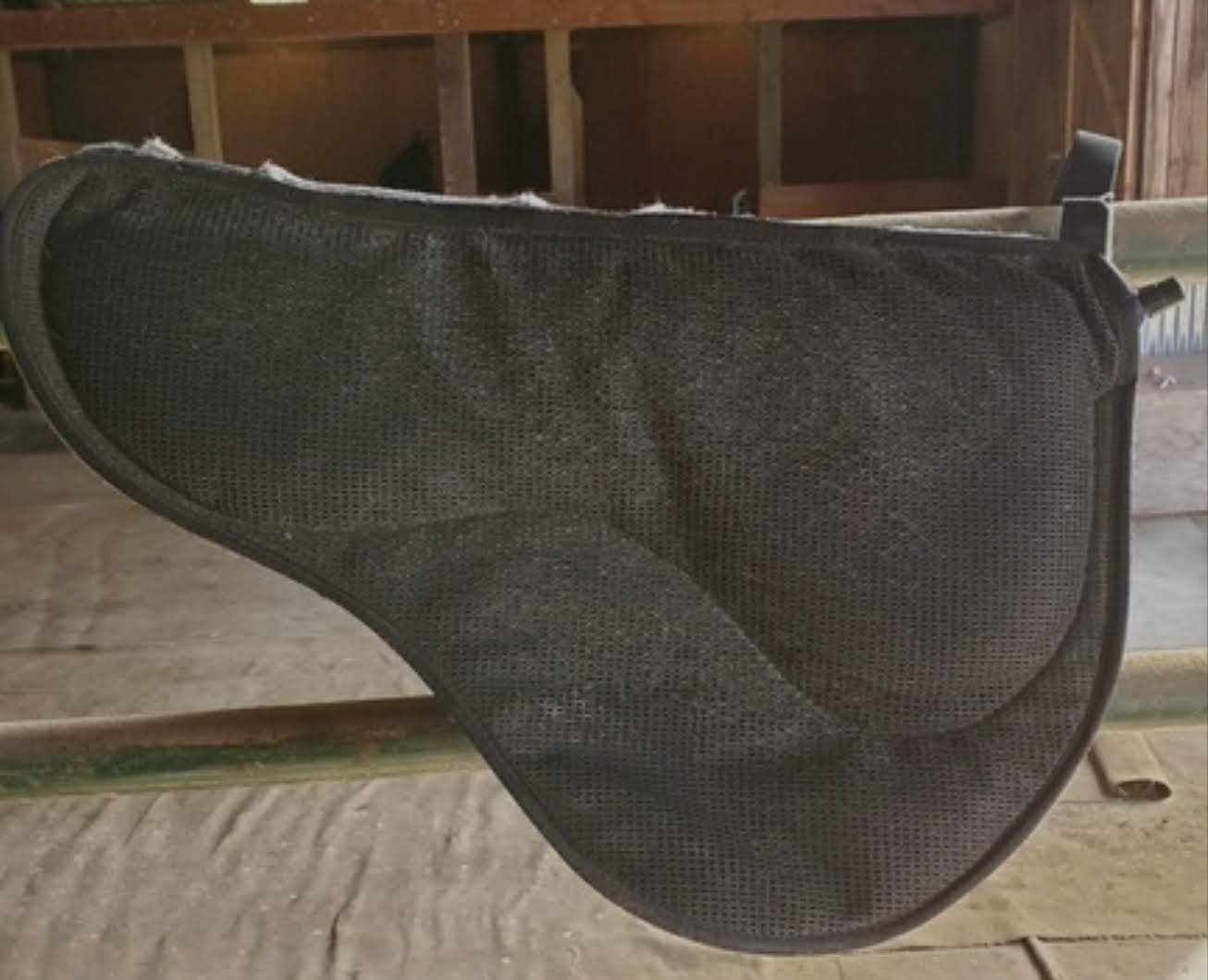Parelli Selle & Accessori: Theraflex Air-Sattelpad, Englisch – Usato da Einsiedeln venduto da eldor5 1