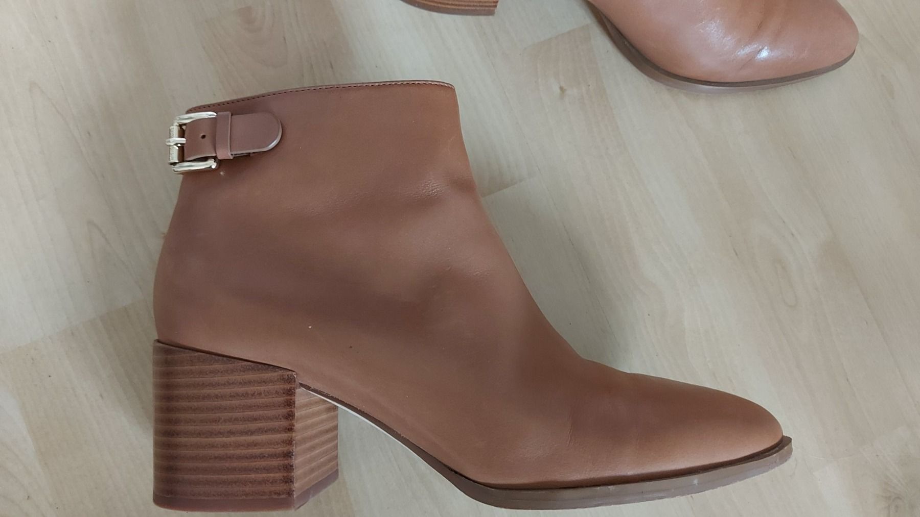 Michael Kors Scarpe da donna: MICHAEL KORS Stiefeletten Gr.38 (7,5) – Usato da langenthal venduto da rundholz7 1