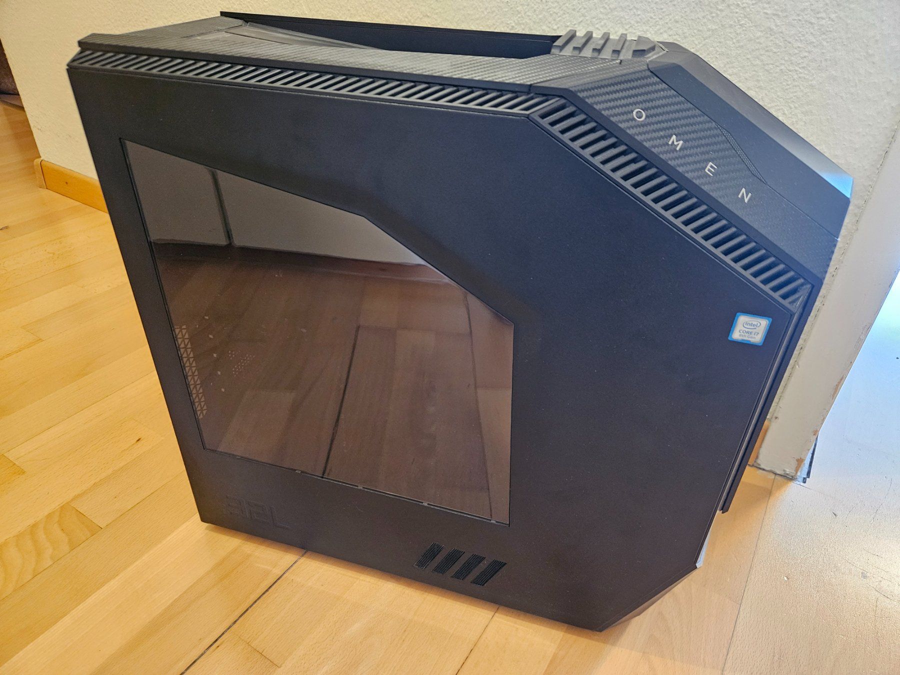 Hewlett Packard PC: OMEN by HP Desktop PC 880 Gaming PC – Usato da St. Gallen venduto da man_y6zr 1