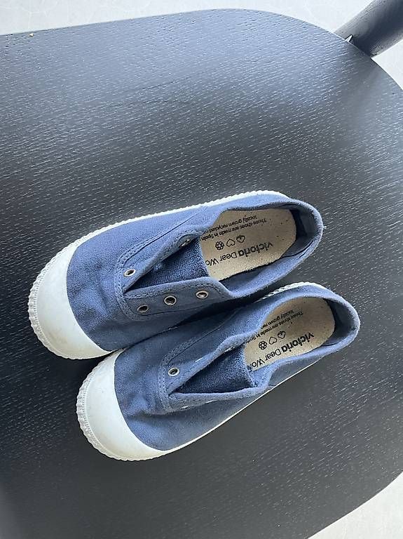 Chaussures garçon: Turnschuhe Viktoria Grösse 31 – D'occasion à Uznach par Drafensteiner 1