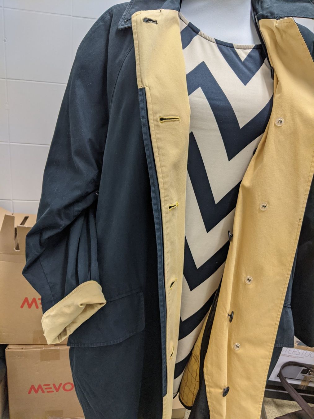 Burberry Cappotti: Burberry Regenmantel GR 40 – Usato da Langnau am Albis venduto da Judithsebi 4