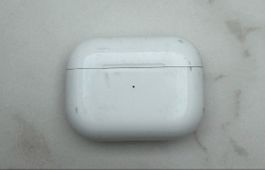 Apple AirPods Pro Ladecase