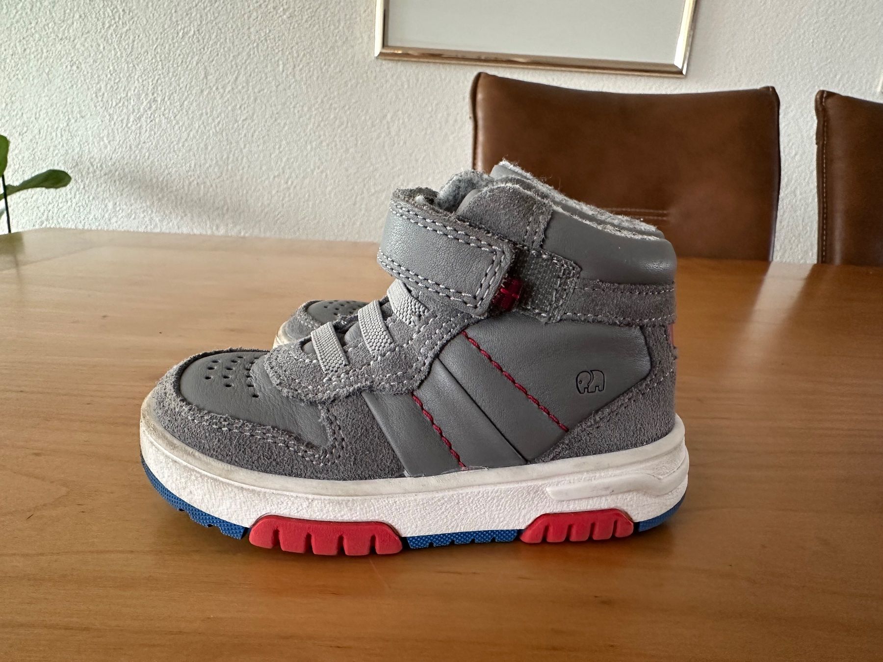 Scarpe per ragazzi: Kinderschuhe "Elefanten" Gr. 21 – Usato da Wallisellen venduto da funnydance 1