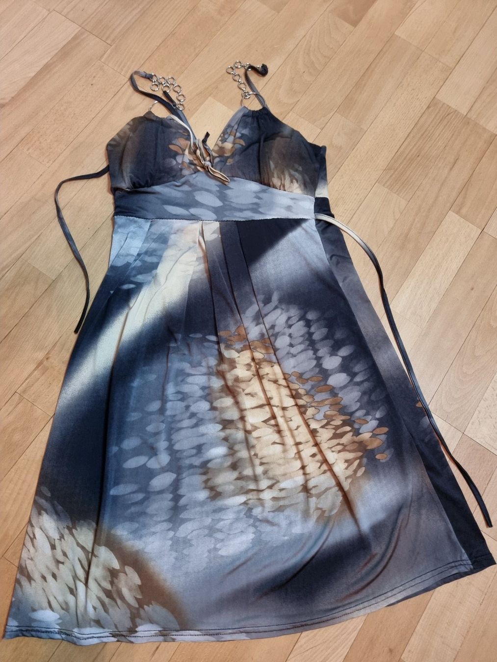 Vestiti: 🌺Kleid Größe 38/40🌺 – Usato da Wald ZH venduto da CapLux 1