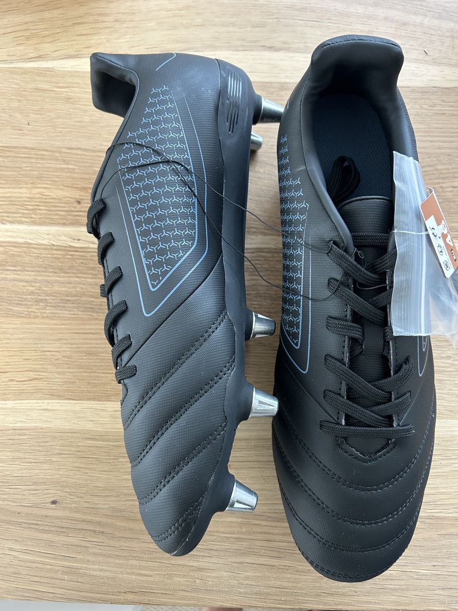Adidas Herrenschuhe: Addidas, chaussure rugby offload, neuve,pointure 46 – Neu und originalverpackt aus Lausanne von lavirgule 1