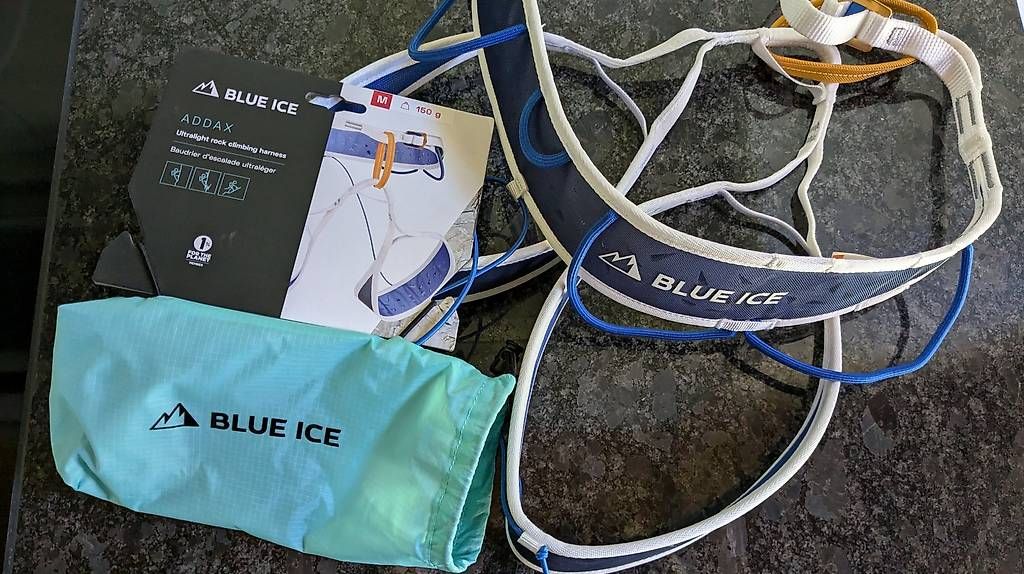 Attrezzatura da arrampicata: Blue Ice Addax Klettergurt Grösse M Gratisversand – Nuovo e nell'imballaggio originale da Innertkirchen venduto da Flir 1
