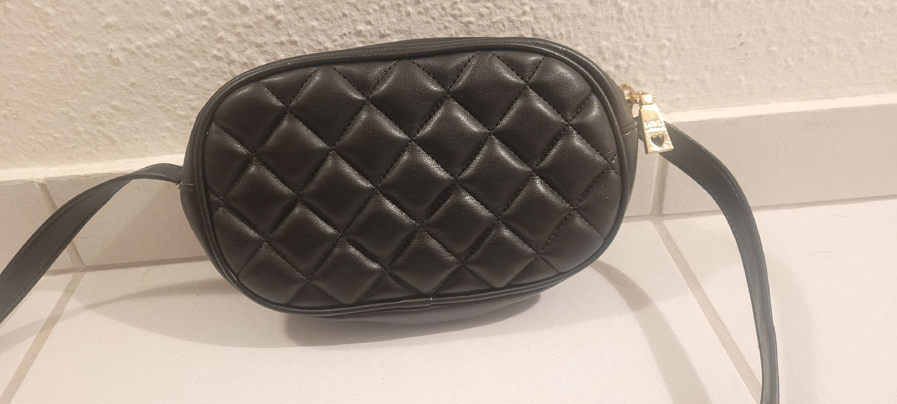 Moschino Borse da donna: Moschino Handtasche – Nuovo (secondo la descrizione) da Pratteln venduto da pri_yxn5 2