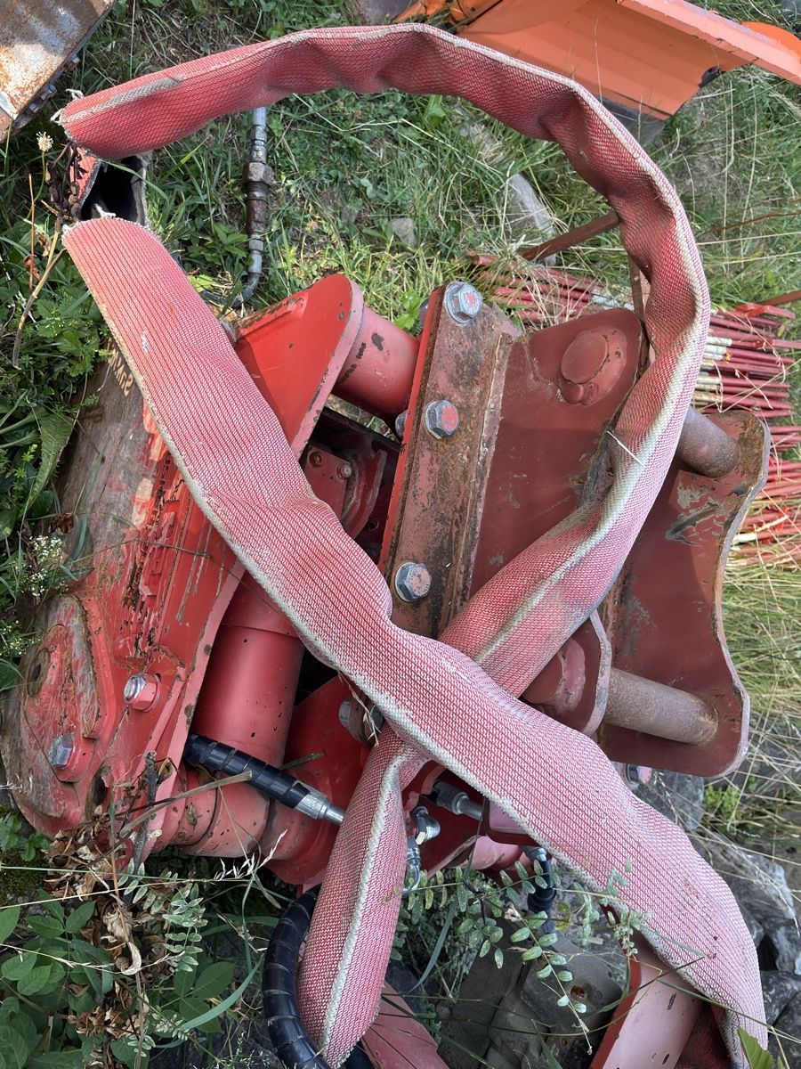 Toutes les machines: Godet concasseur  – D'occasion à Champéry par fanfouet74 5