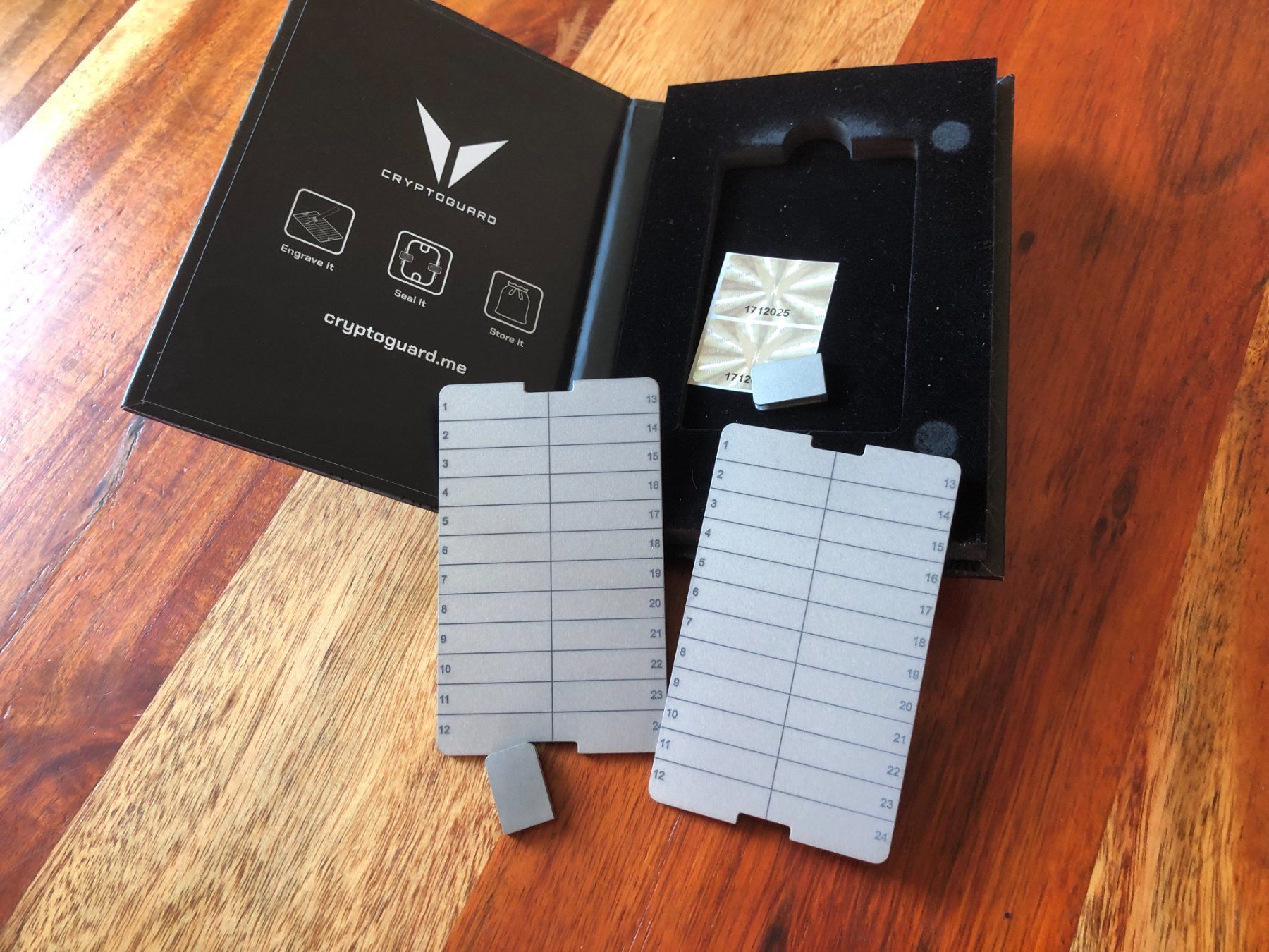 Coin Miner: Crypto Guard: Secure your private keys on Titanium! (single) – Neu und originalverpackt aus Thun von slicebice 6