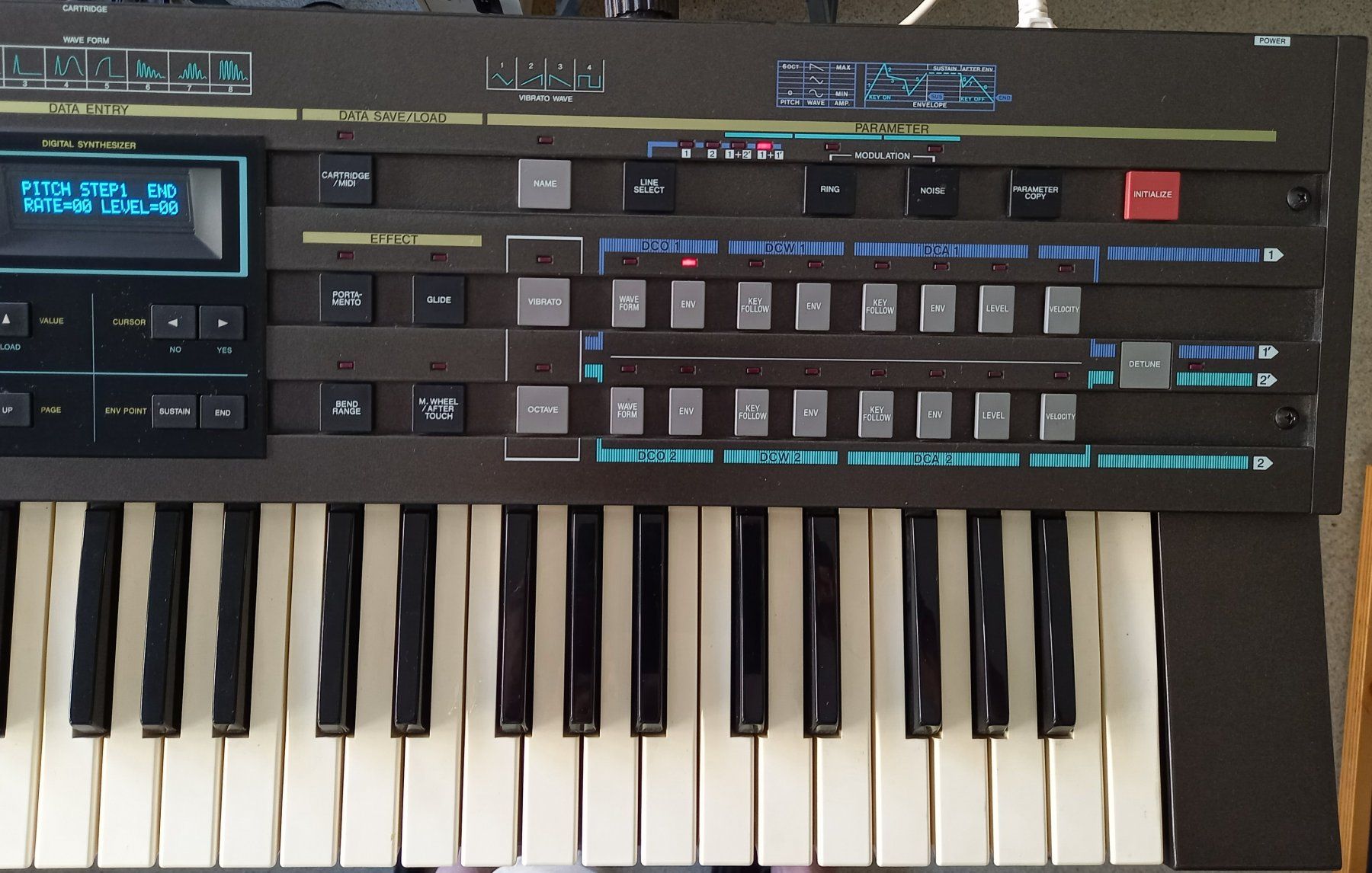 Casio Strumenti musicali: Casio CZ-1 Synthesizer + RAM Cartridge RA-6 – Usato da Luzern venduto da garlicia 2