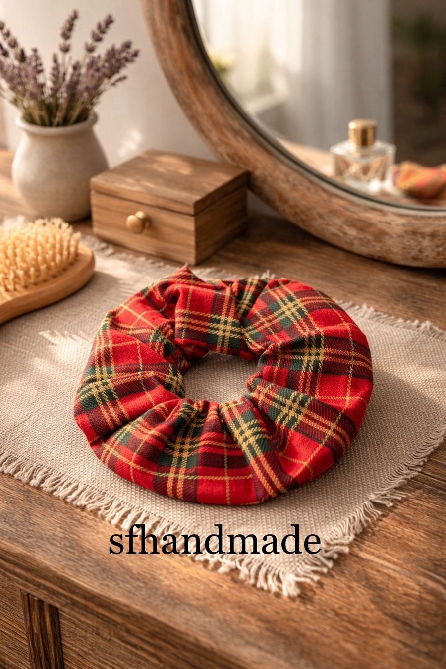 Accessori per capelli: *Tartan chic* Scrunchie - sfhandmade – Nuovo (secondo la descrizione) da Baar venduto da sfhandmade