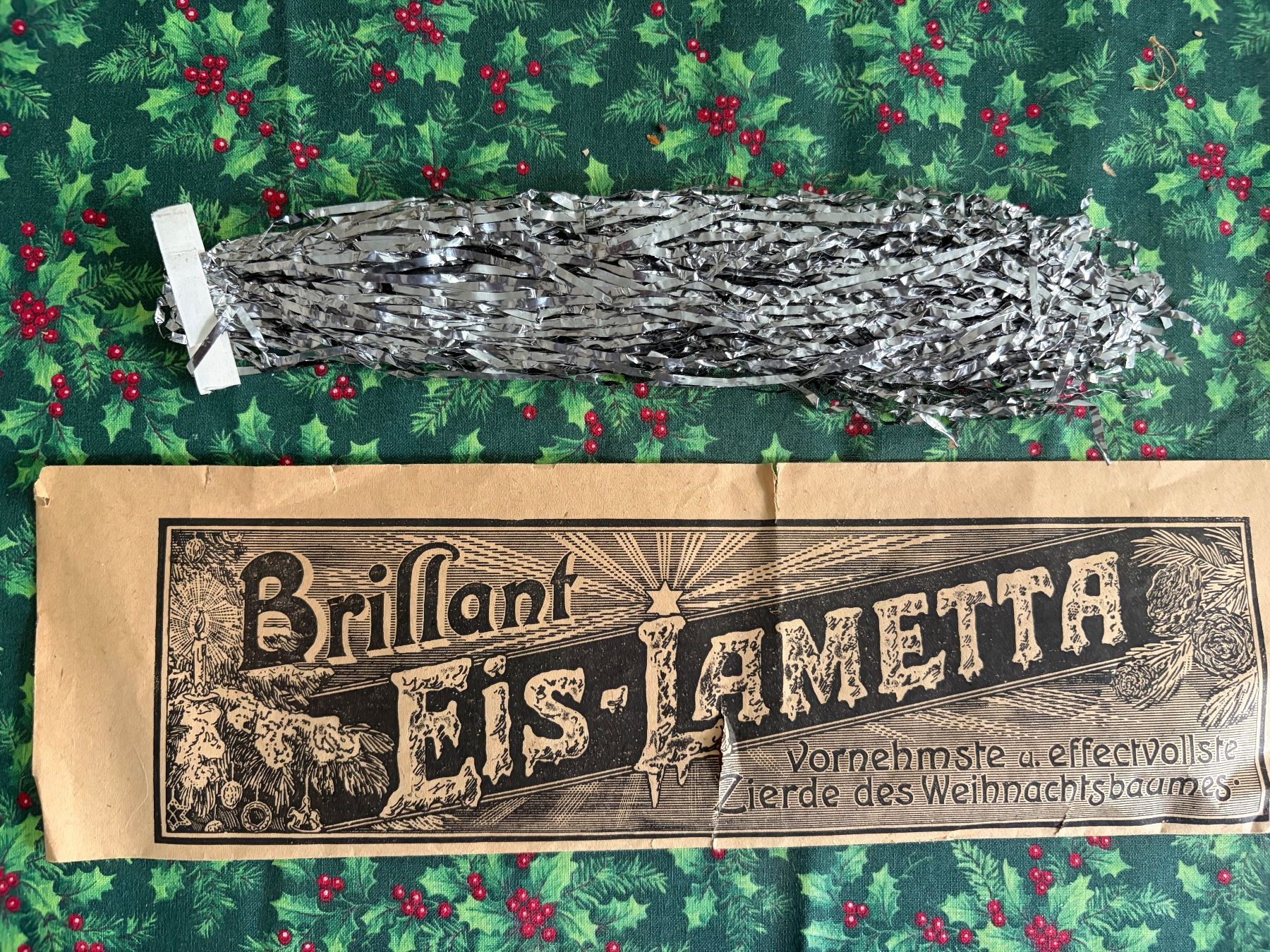 Tutte le decorazioni: Brillant Eislametta Vintage – Usato da Luzern venduto da Lampion 1