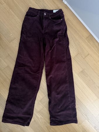 Vero Moda Cordhose, Gr. 25/32, Weinrot, top Zustand!