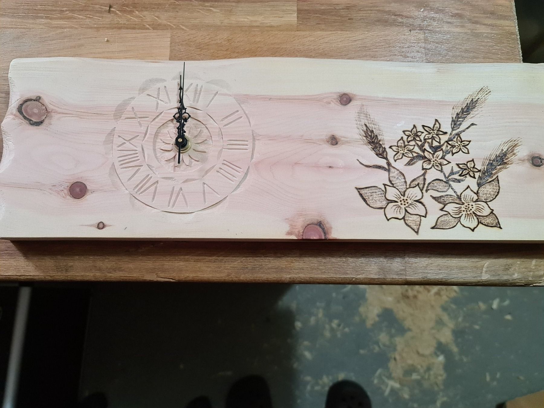 Articoli in legno: Arvenholzuhr – Nuovo (secondo la descrizione) da Siebnen venduto da Holzwork75