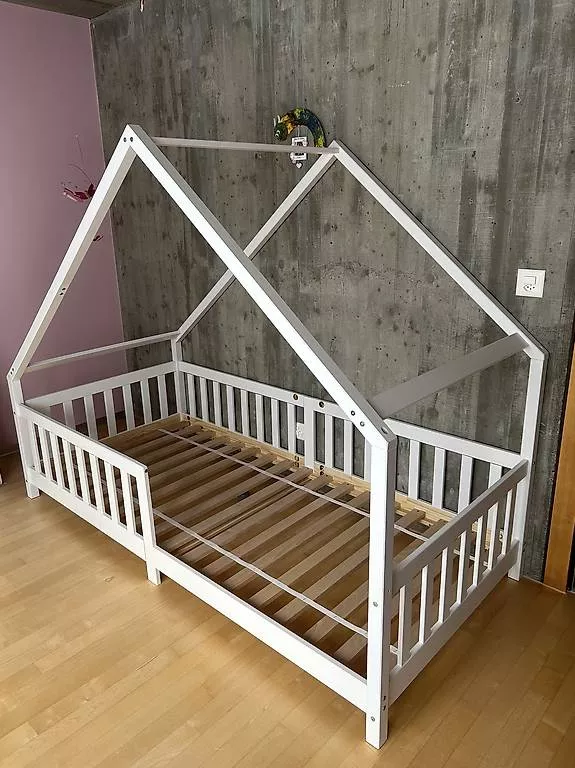 Letti: Hausbett – Usato da Lachen SZ venduto da Nicolina1991 2