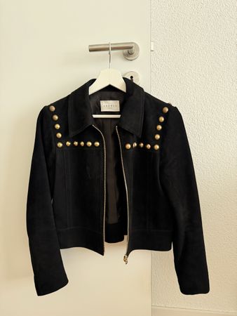 Sandro Wildleder Jacke Schwarz mit goldenen Details