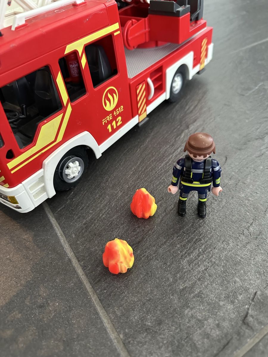 Playmobil Giocattoli: Feuerwehrauto playmobil – Usato da Eschenbach LU venduto da boo_sl7y 3