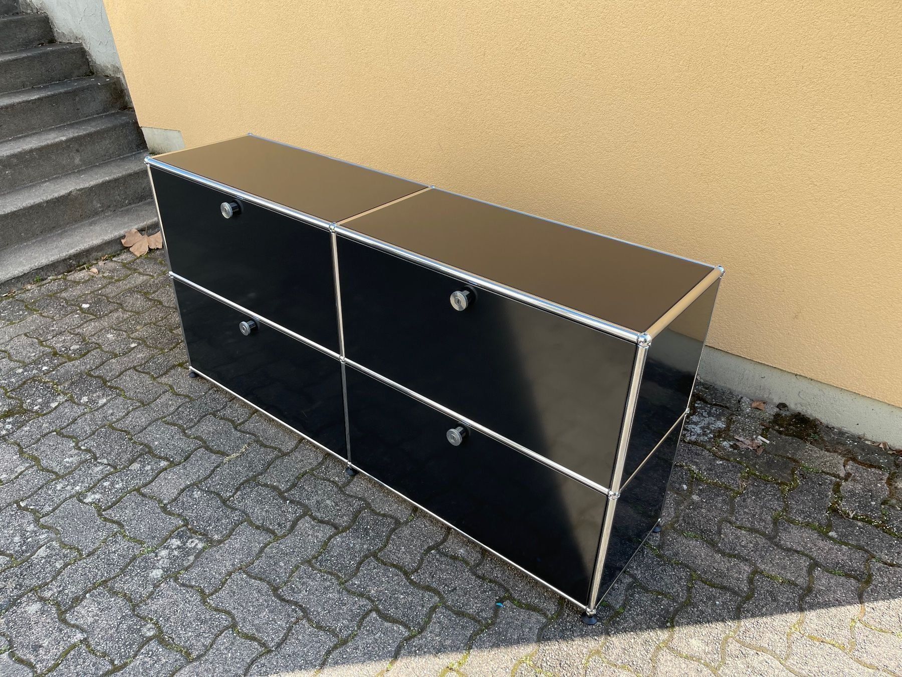USM Cassettiere: USM Sideboard Schwarz 2x2 – Usato da Dietikon venduto da Kumar_Occasionen 4