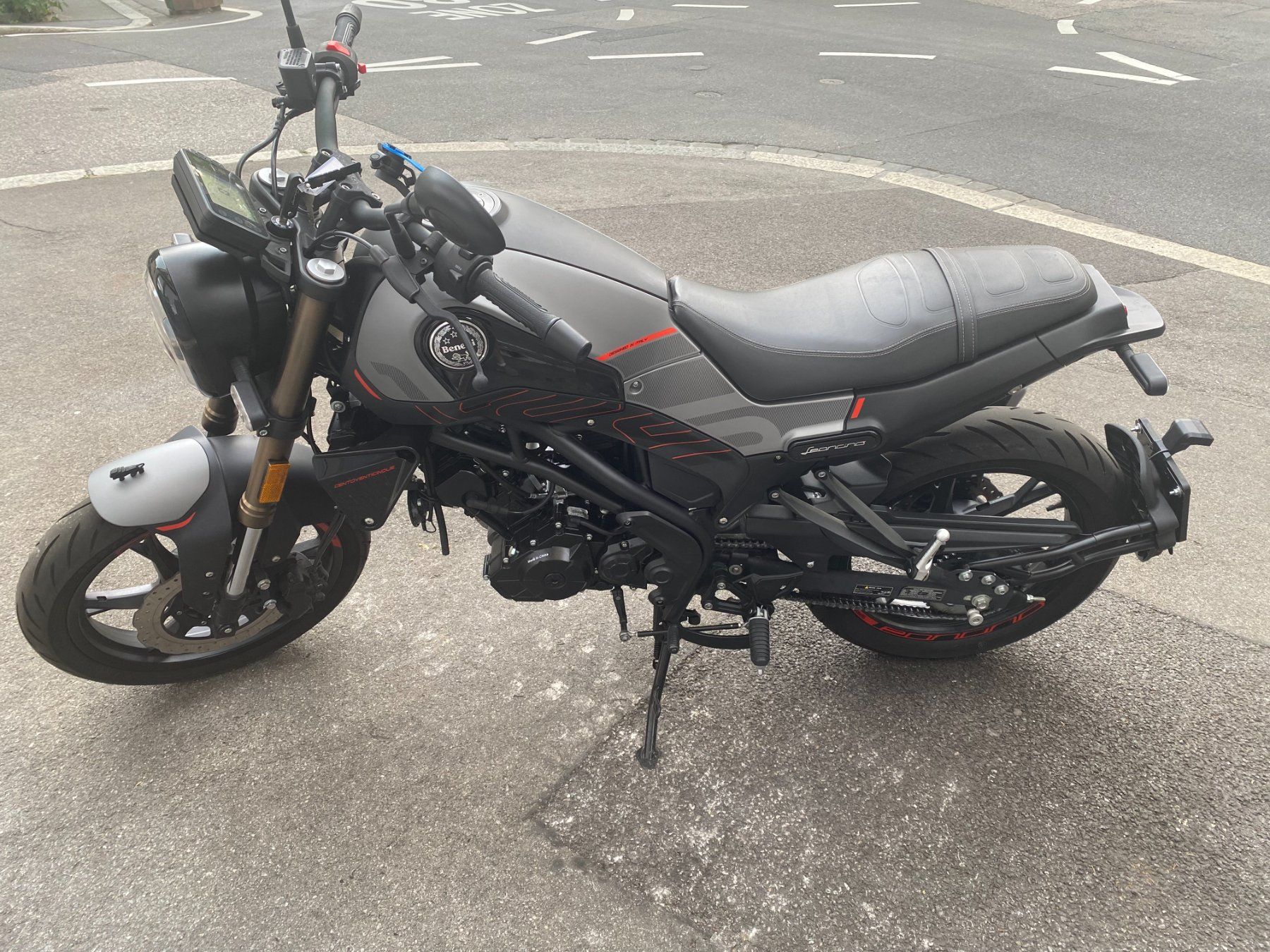 Benelli Strada: Moto Benelli Leoncino 125 – Usato da Lausanne venduto da fjo_67wq