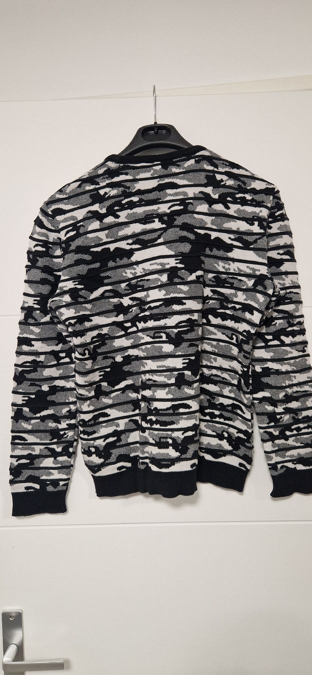 Maglioni & Felpe: Pull John H, taille L, motif camouflage hivernal – Nuovo (secondo la descrizione) da Versoix venduto da aline_b 1