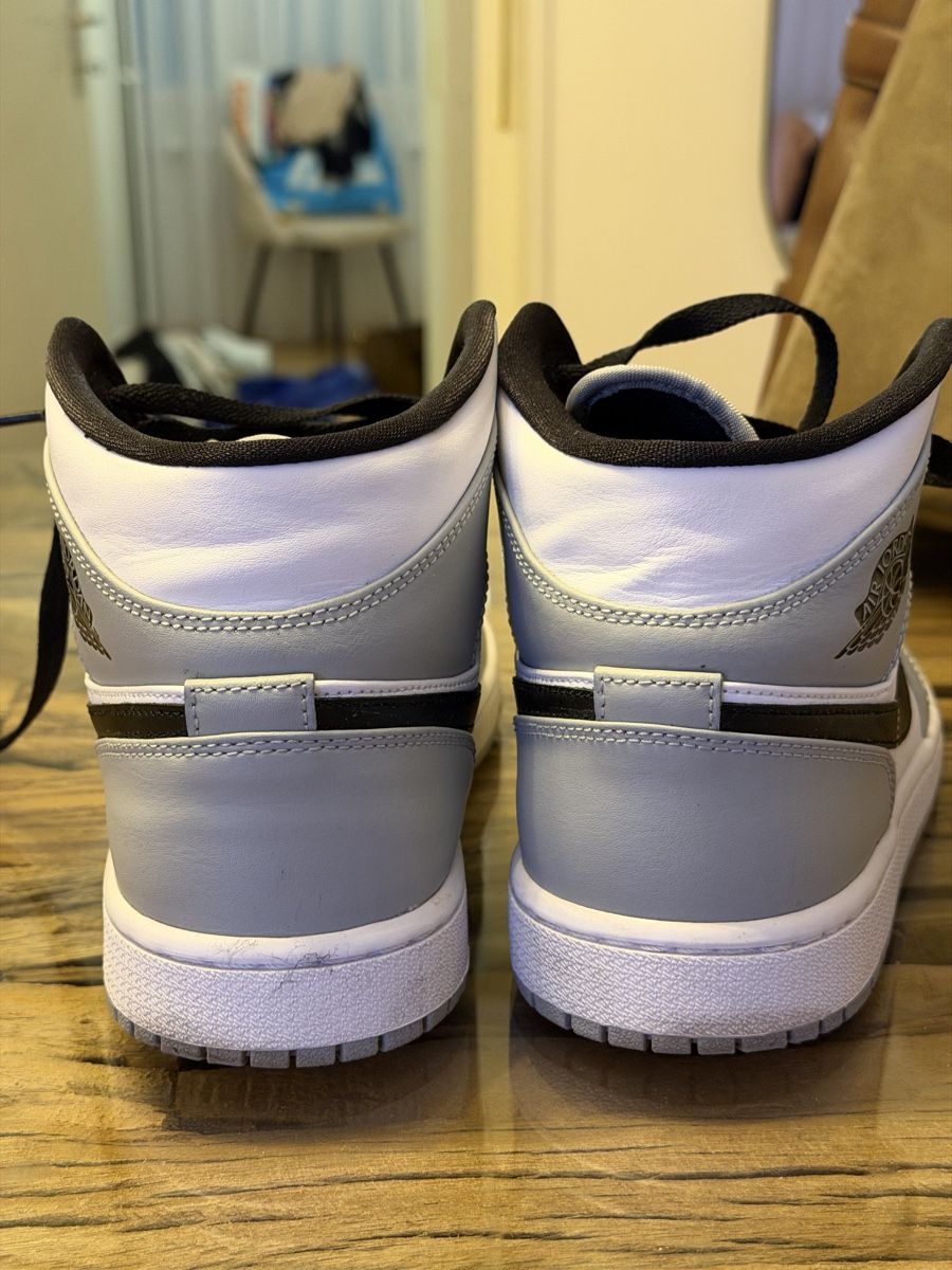 Jordan Scarpe da uomo: Jordan 1 Mid Light Smoke Grey Grösse 41 – Nuovo (secondo la descrizione) da Zürich venduto da fat_ser99 5