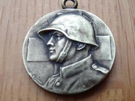 Altes Médaillon Militär