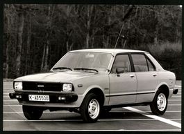 Fotografie Auto Toyota Tercel, Limousine