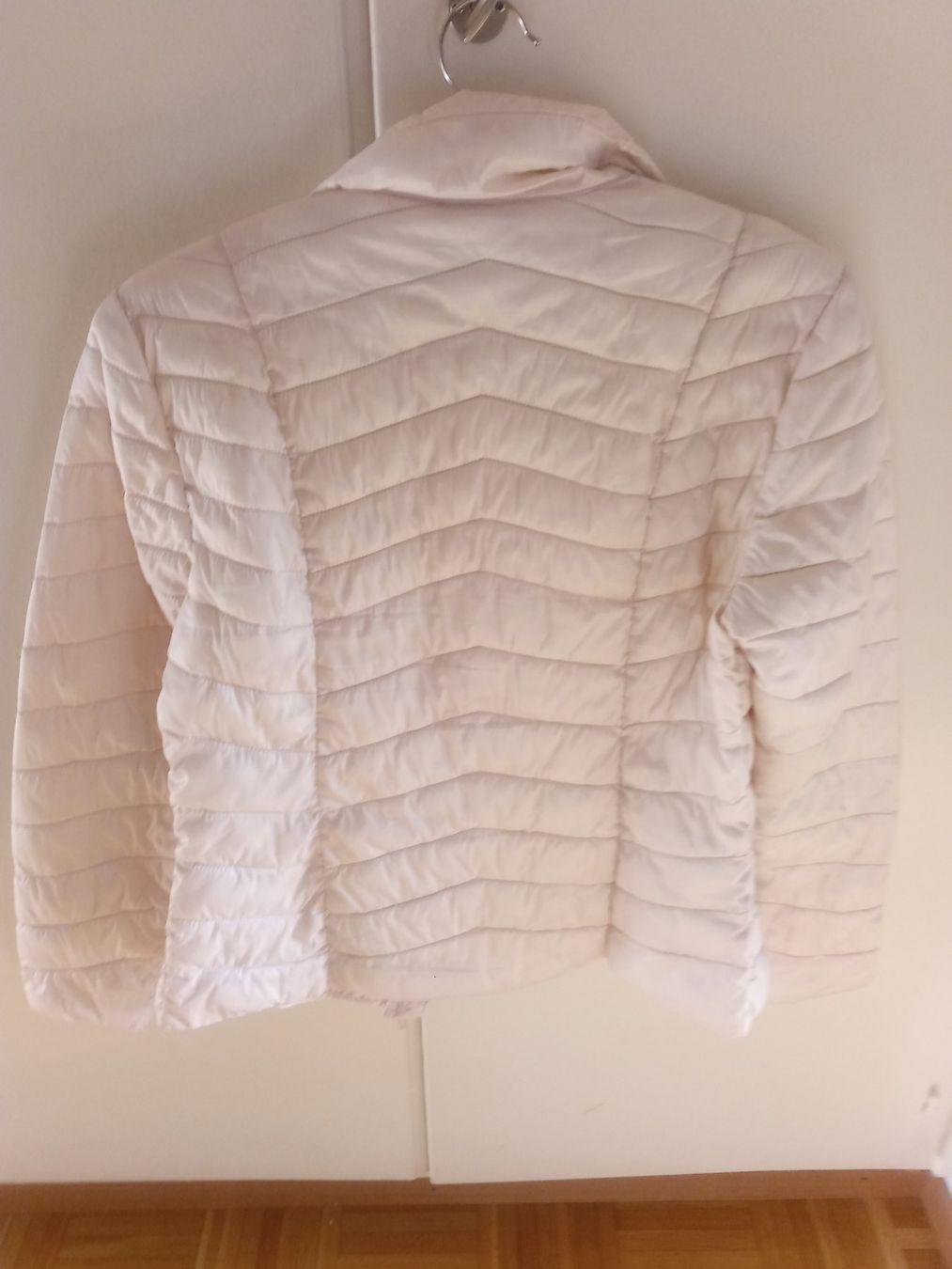 Giacche: Daunejacke – Usato da Biel/Bienne venduto da Ganesh12 1