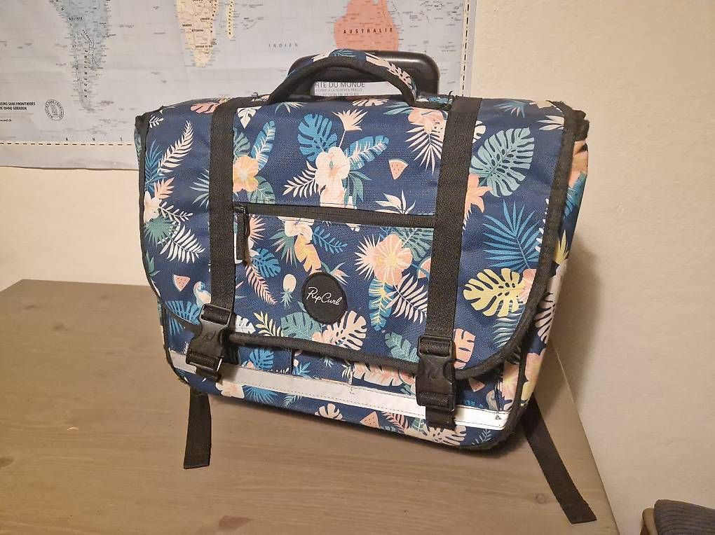 Zaini: Sac à dos Rip Curl – Usato da Petit-Lancy venduto da CristianPabloRivier 4