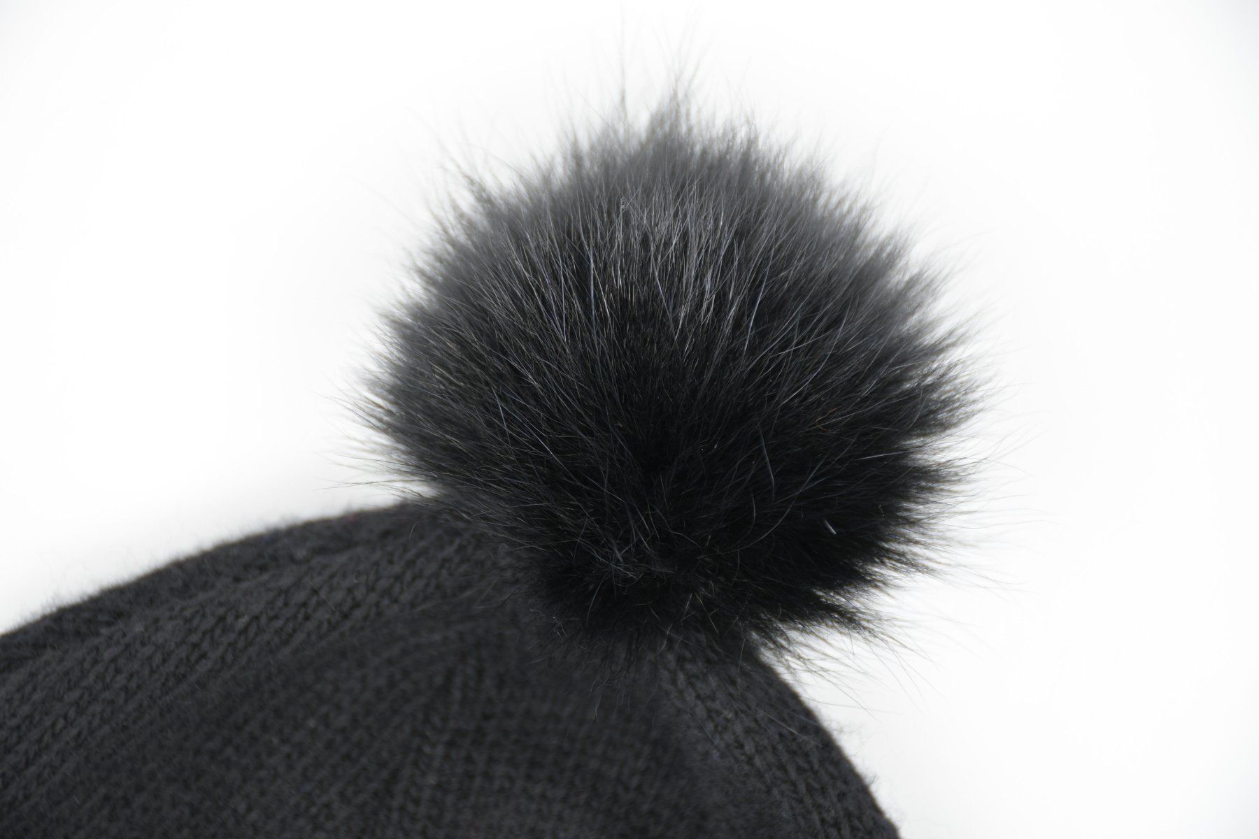 Hüte, Mützen & Caps: Strickmütze schwarz mit Bommel – Gebraucht aus Dürnten von pema28 2