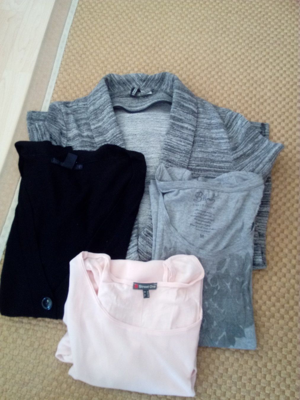Lotti di vestiti: MARKENKLEIDERPAKET, Gr. M 38, 4Stk. – Usato da Sachseln venduto da jocaso