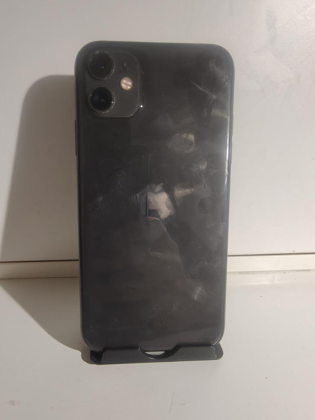 Apple Telefoni cellulari / Smartphones: iPhone 11 Schwarz defekt – Difettoso da La Tour de Peilz venduto da Dejobokin 1