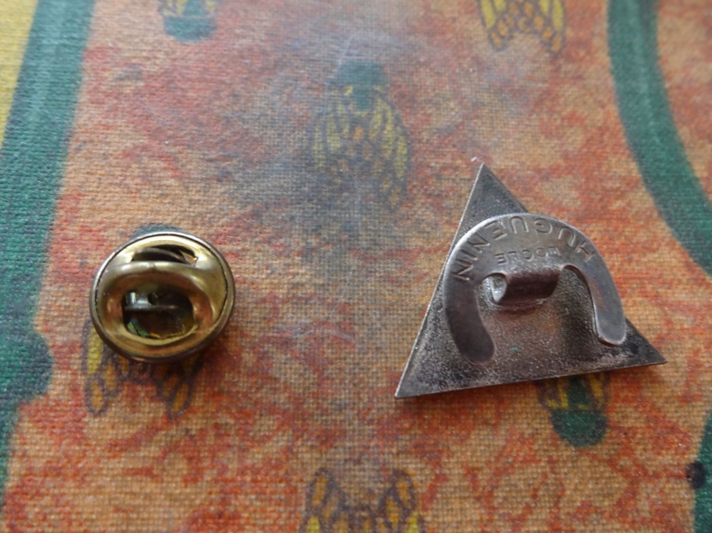 Plaquettes & Badges: Pins " SATUS Vétéran"  les 2 pièces – D'occasion à Romanel-sur-Lausanne par Swift13 3
