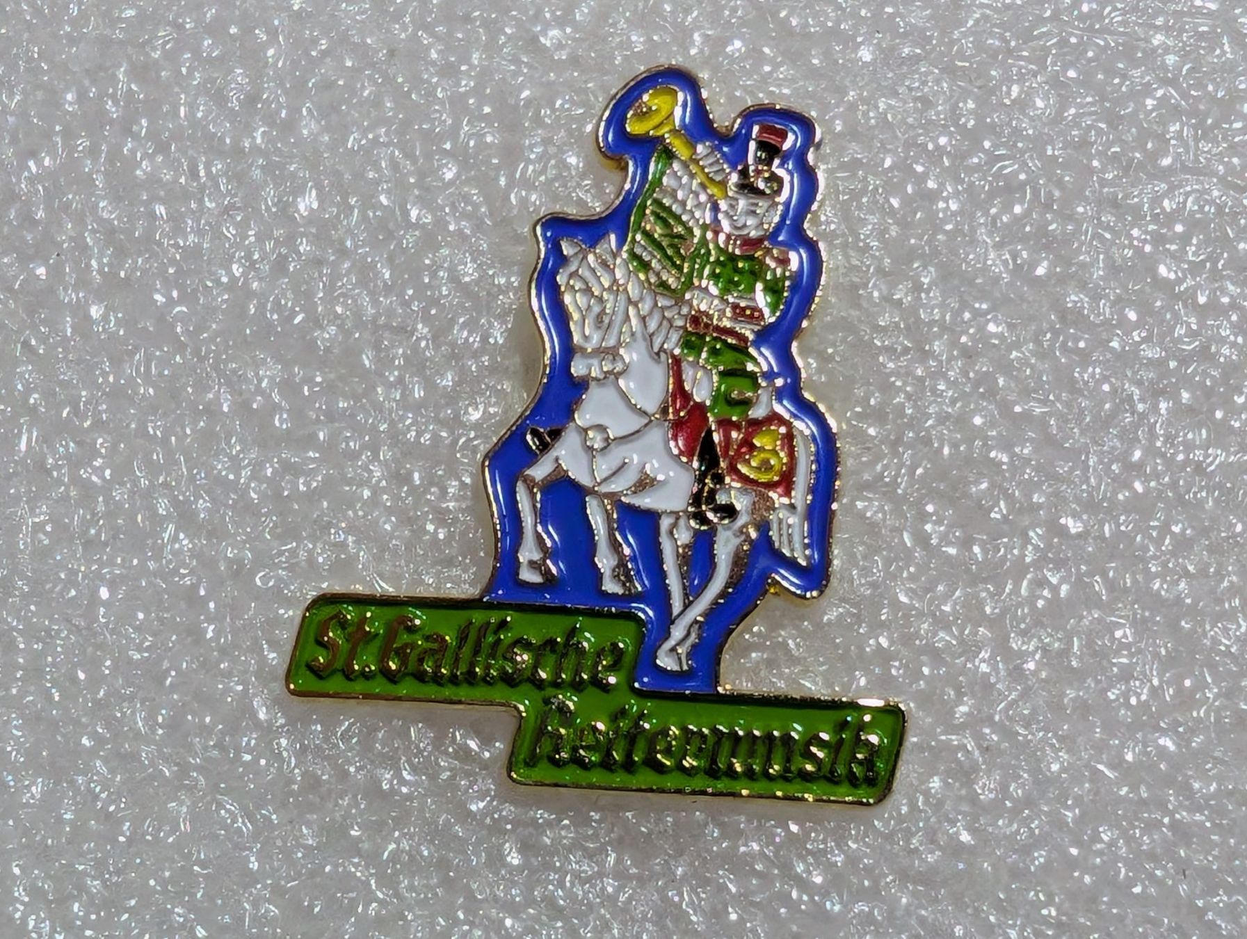 Plaquettes & Badges: Ansteckpin 256: – D'occasion à Oppligen par Pin-Fall-Shop