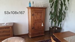 Antiker Schrank Holz Massiv Unikat, mit Echtheits-Zertifikat