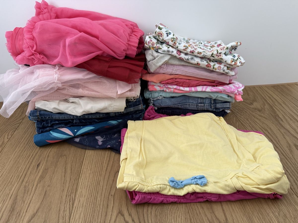 Kleiderpakete & -sets: Mädchen Sommer-Kleiderpaket Gr. 98 – Gebraucht aus Flawil von SMG13 3
