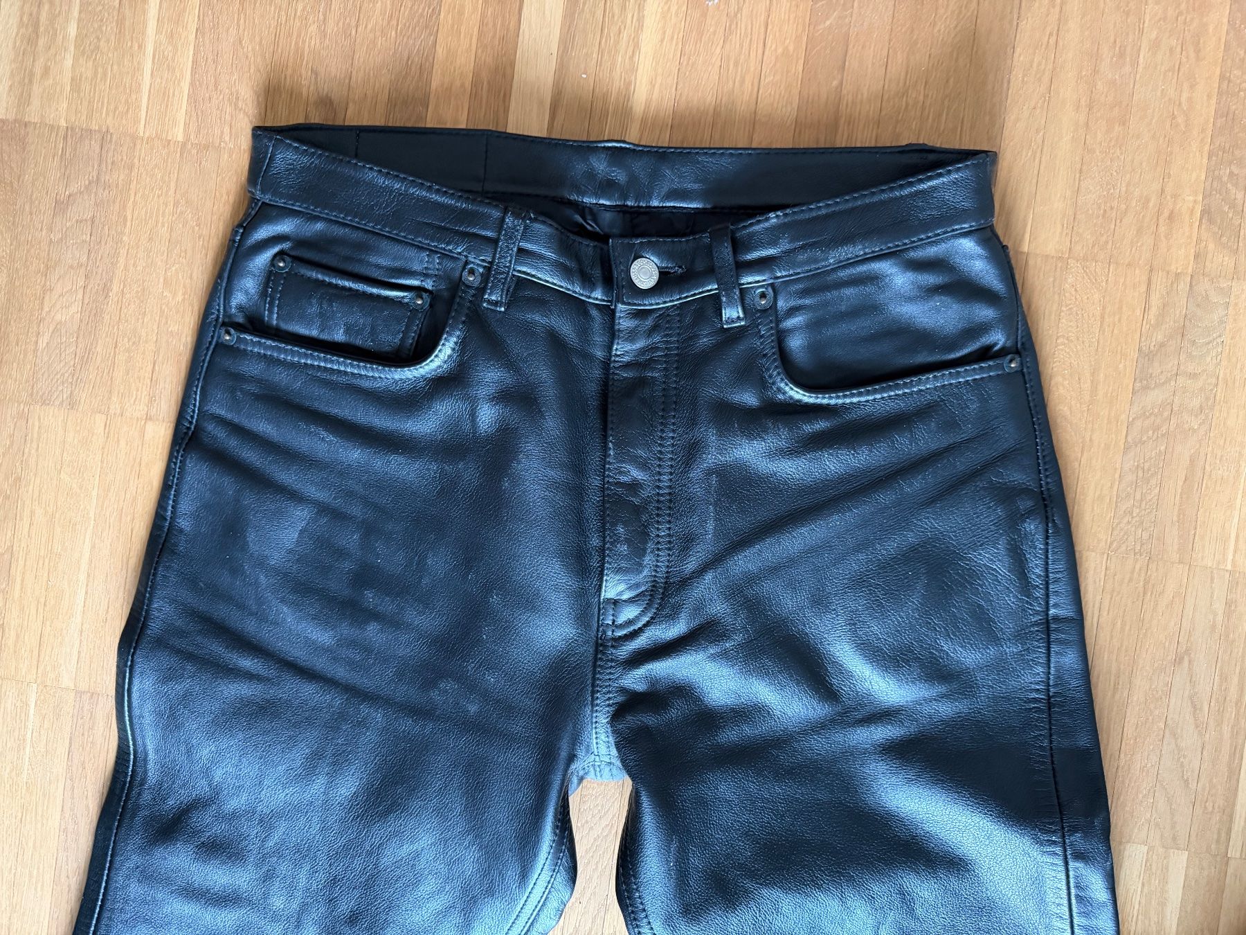 Levi's Jeans: Levi's 501 - Leder, schwarz – Usato da Zürich venduto da mak_cd9r 2