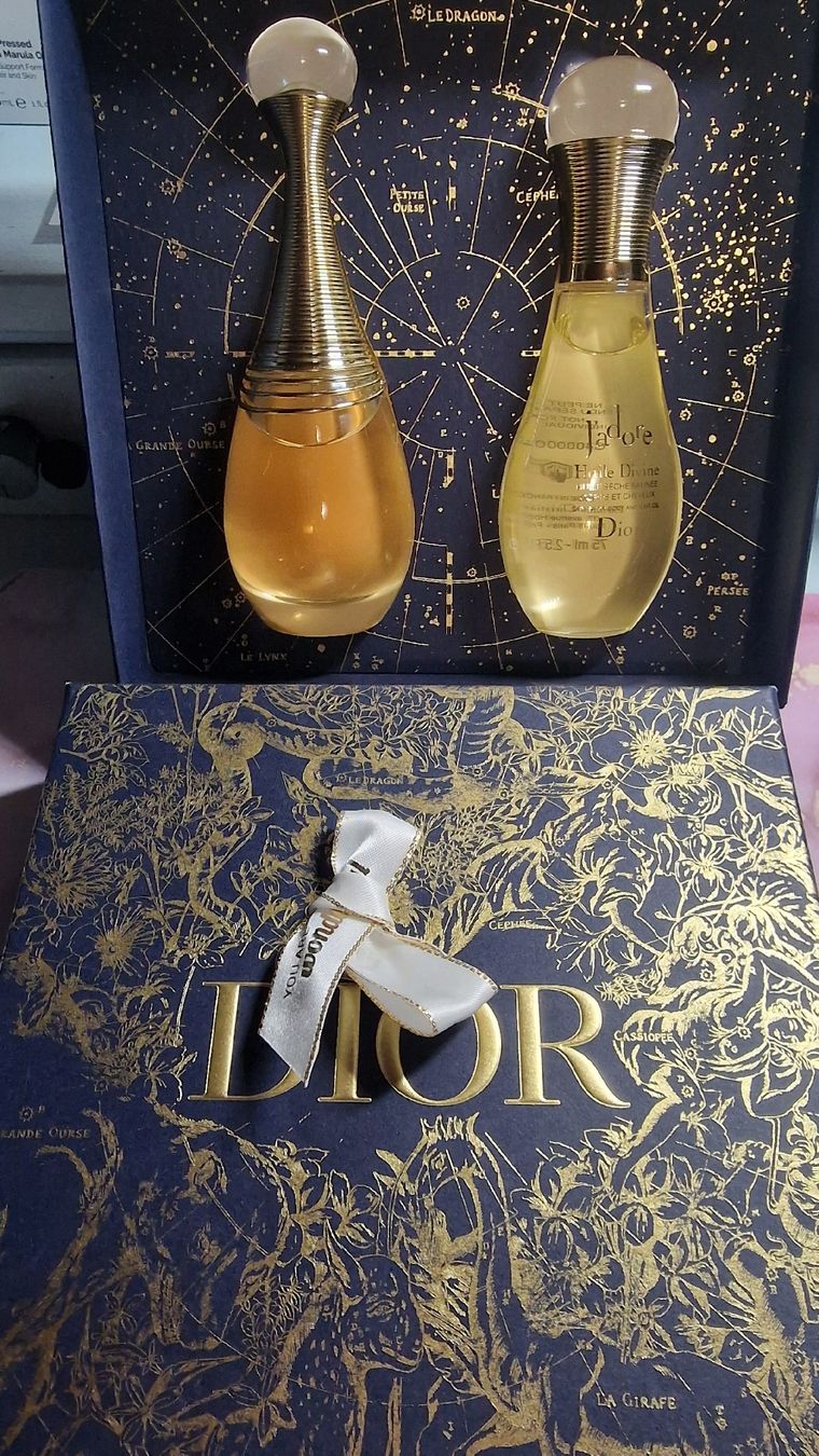 Dior Parfum & Eau de Toilette: Christian Dior - J'adore Gift set /geschenkt set – Neu (gemäss Beschreibung) aus Stallikon von wbsch