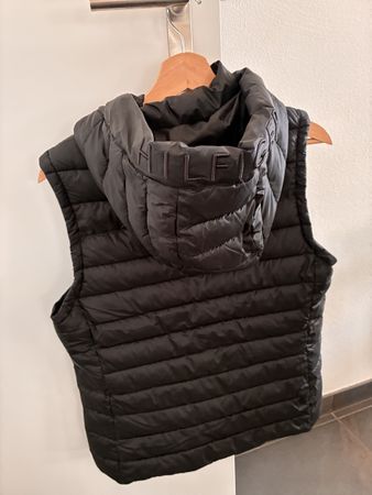 Tommy Hilfiger Weste mit Kapuze schwarz Grösse M neuwertig