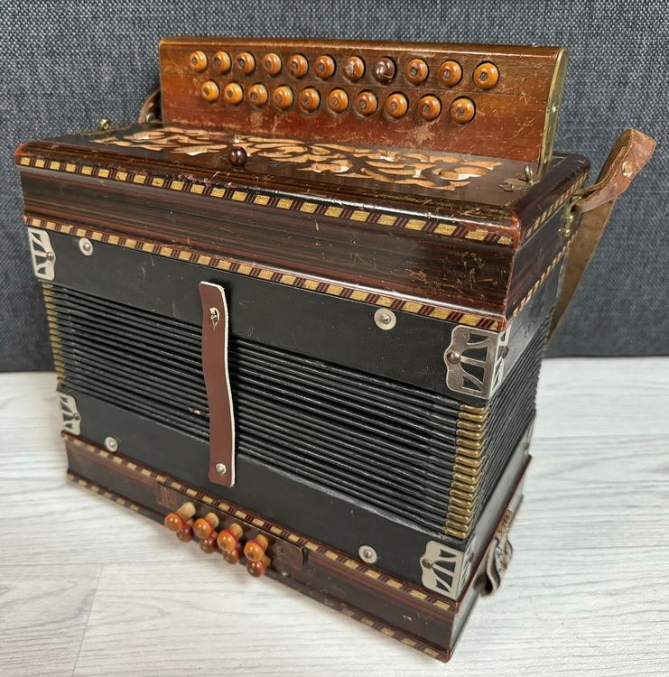 ancien-accord-on-d-occasion-tramelan-pour-chf-52-avec-livraison