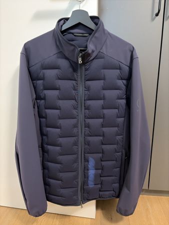 Neuwertige Navy Bogner Daunenjacke