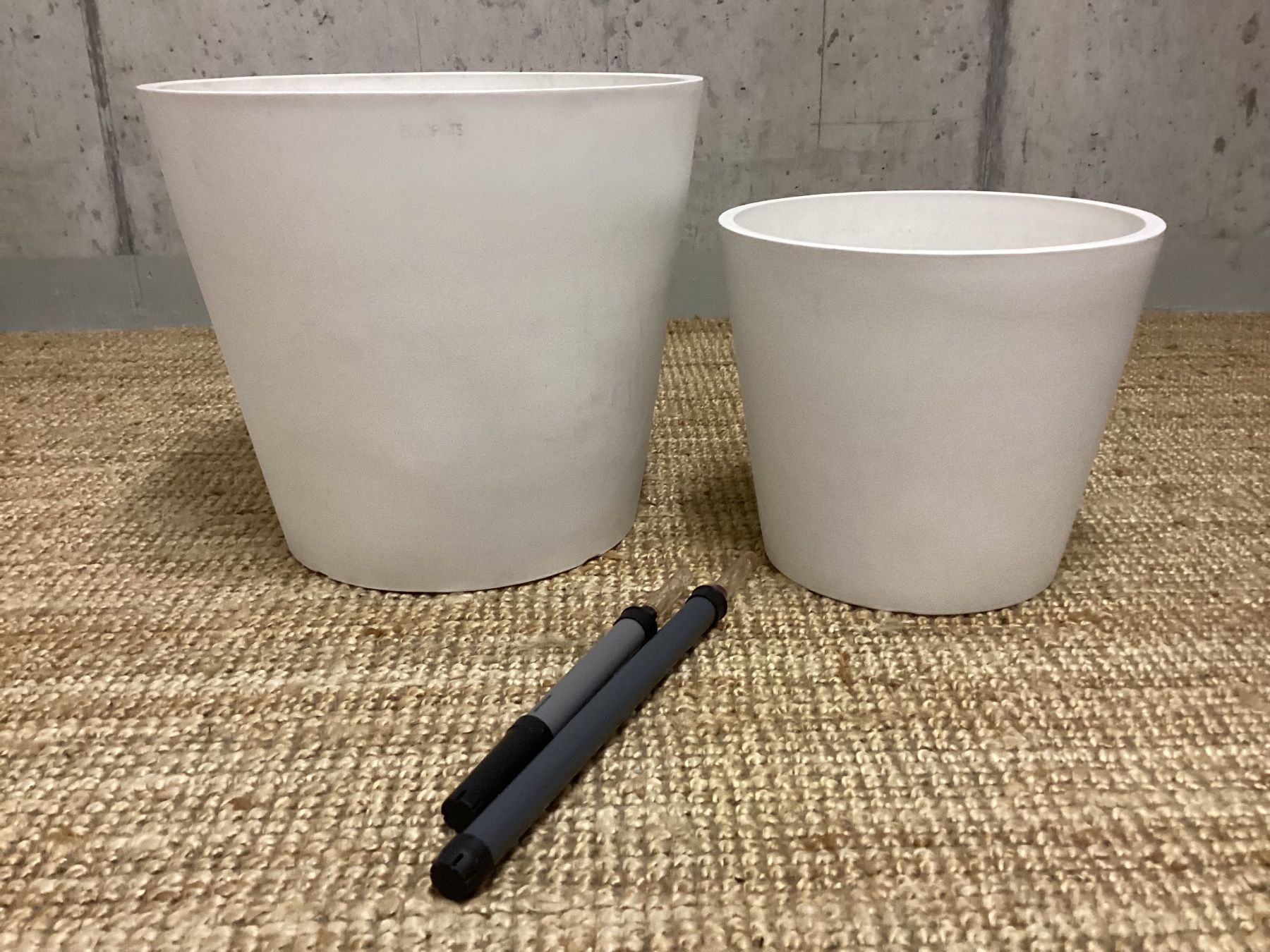 Vasi per fiori: Ecopots Pflanzentöpfe, pure white – Usato da Sutz venduto da hodc 4
